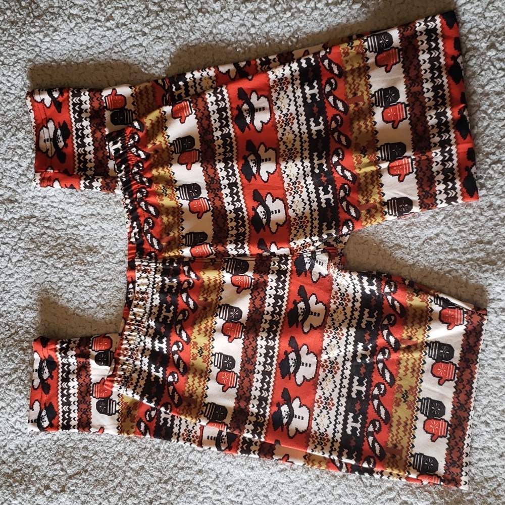 NWOT Super Soft Silky Stretch Christmas Tribal/Aztec Bohemian Fashion Leggings